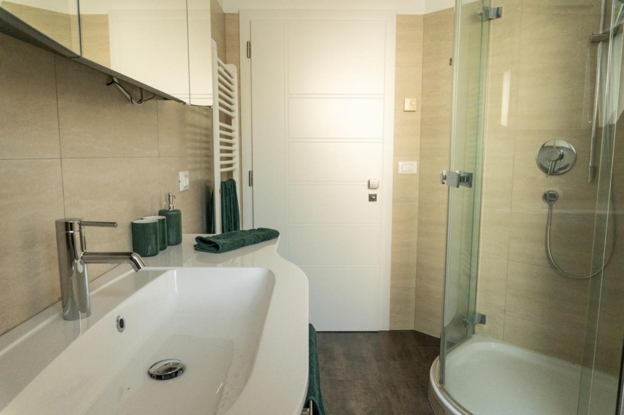 Ferienwohnung Mit Garage, Fahrradraum Und Sehr Grosser Sonnenverwoehnten Terrasse لاغوندو المظهر الخارجي الصورة